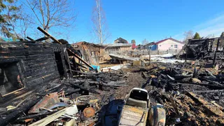 В Коми за сутки пожарные потушили гараж и две хозпостройки