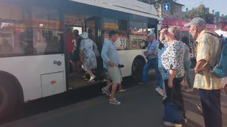 Тем, у кого есть пожилые родители: прочитайте хотя бы один раз в жизни мудрое стихотворение Дементьева - чтобы потом не жалеть