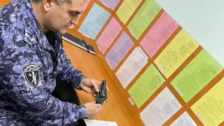 Жительница Удоры сдала в Росгвардию газовый пистолет