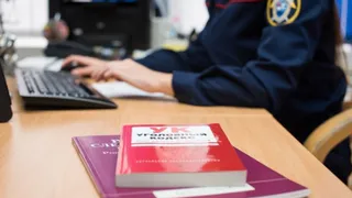 В Сыктывкаре брат задушил брата во время пьяной драки в баре