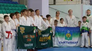 Юные бойцы почтили память героя-полицейского на турнире в Сыктывкаре