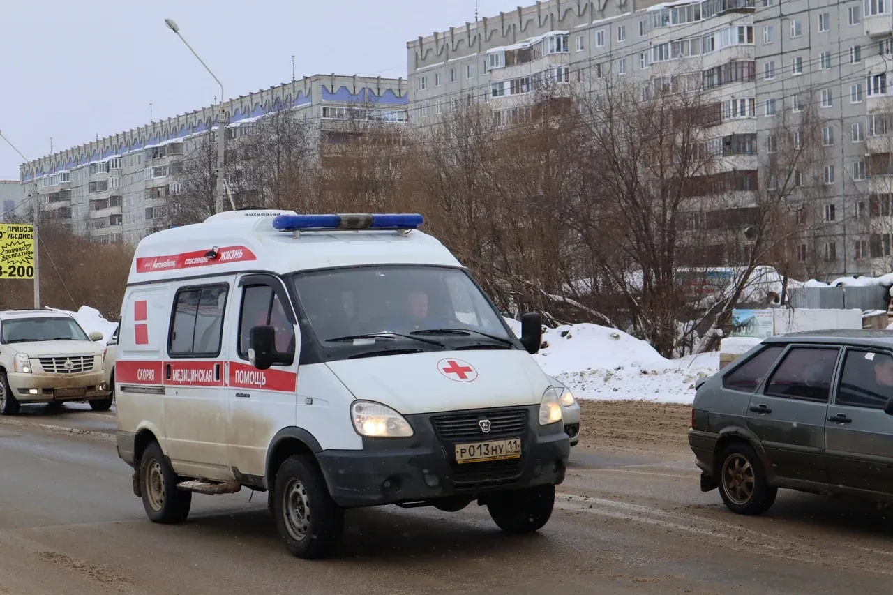 В Коми спасатели помогли госпитализировать 160-килограмовую пациентку
