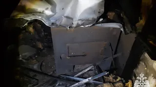На пожаре в Сыктывкаре спасатели вытащили из огня 31-летнего мужчину