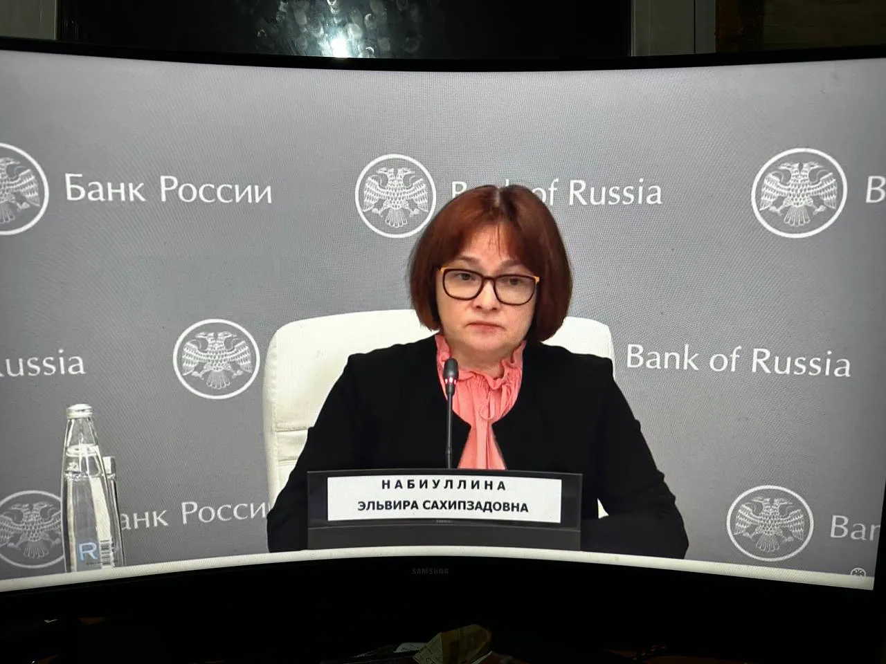Набиуллина обратилась ко всем россиянам, у которых имеются вклады и кредиты