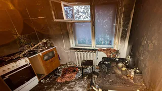 В Коми из-за пожара на кухне городской квартиры эвакуировали 6 человек