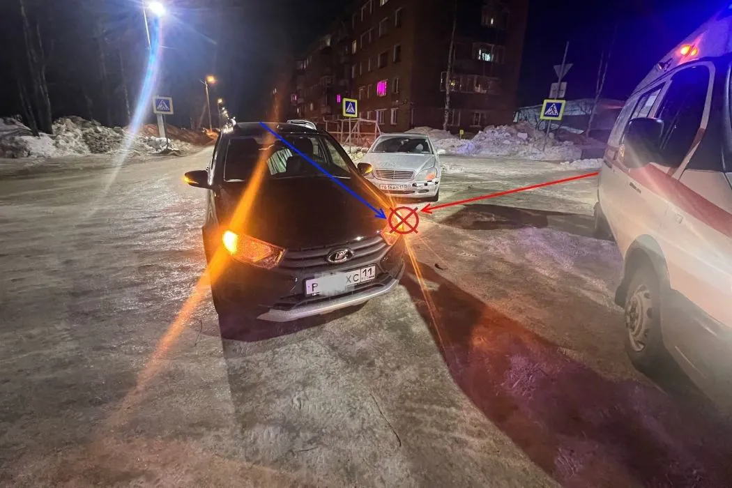 “Мерседес” столкнулся с “Ладой” в одном из городов Коми: двое пострадавших