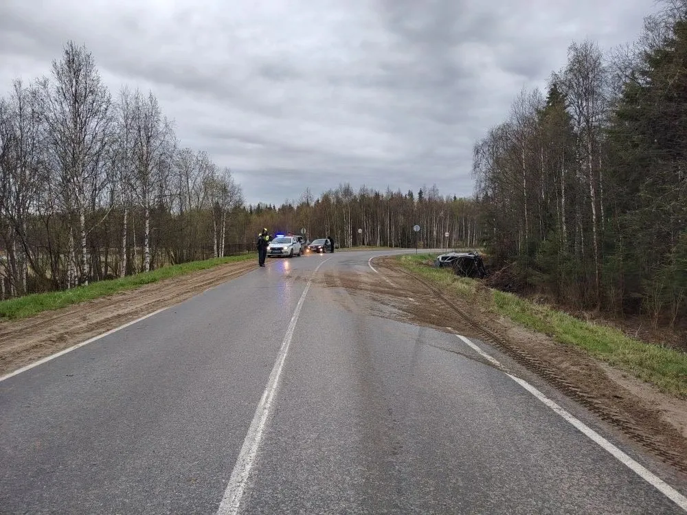 В Коми 14-летний водитель опрокинул Hyundai с четырьмя подростками