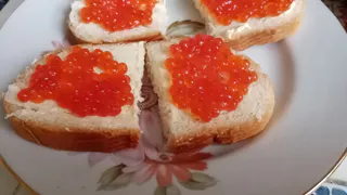 Аферисты "ловят на удочку" с дешевыми икрой и красной рыбой жителей Коми