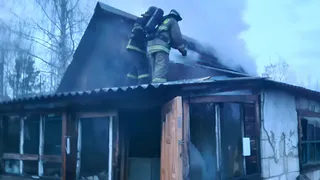 В Коми из-за нарушений при топке печи горел дачный дом