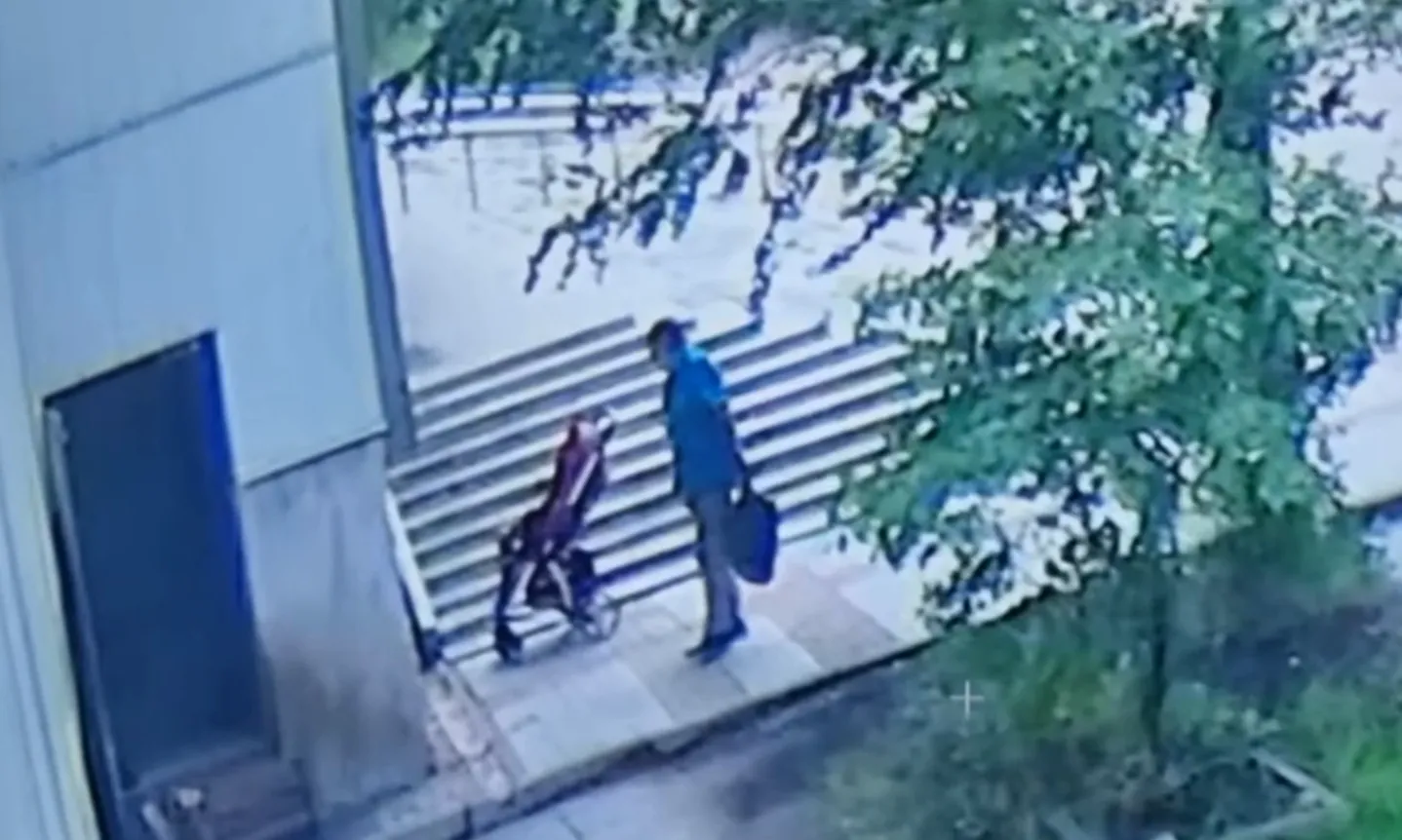 В Сыктывкаре по горячим следам задержали вора детской коляски